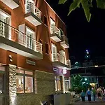 阿斯特罗斯海滩精品酒店 酒店