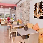 Astros Boutique فندق 3*