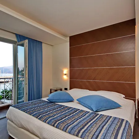 Astros Boutique Parálion Ástros