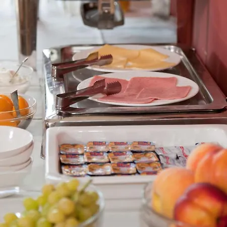 Astros Boutique Hotel 3*