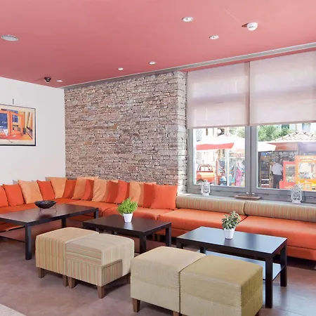 Astros Boutique Hotel 3*