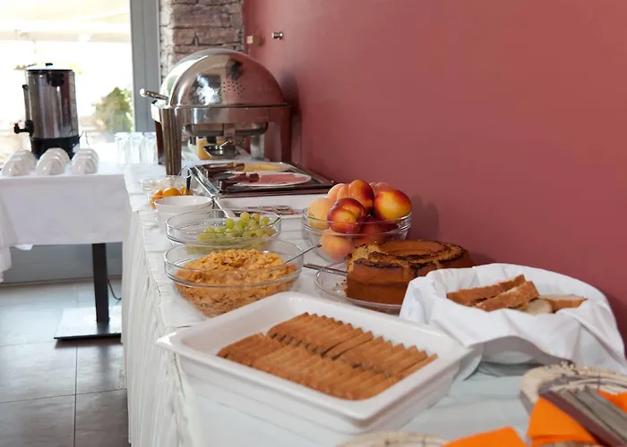 Отель Astros Boutique