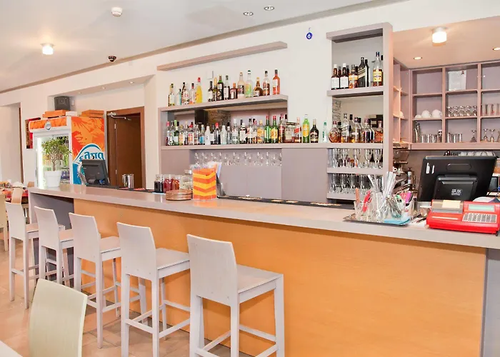 Astros Boutique Паралион-Астрос